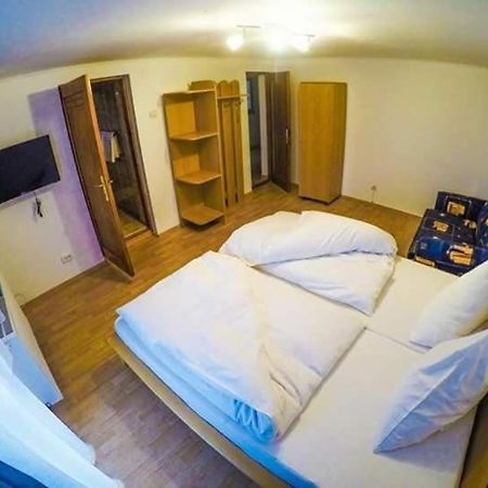 Casa Germana Hotel Lupeni  Eksteriør billede