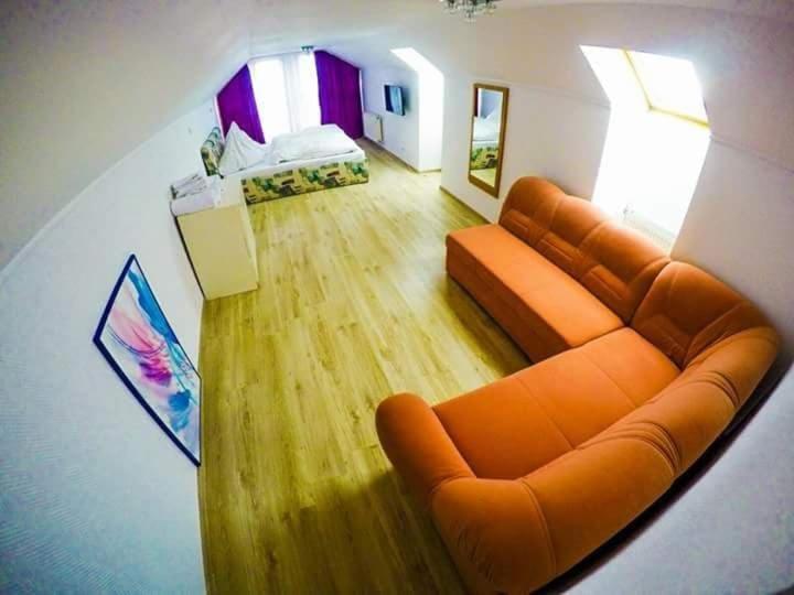 Casa Germana Hotel Lupeni  Eksteriør billede
