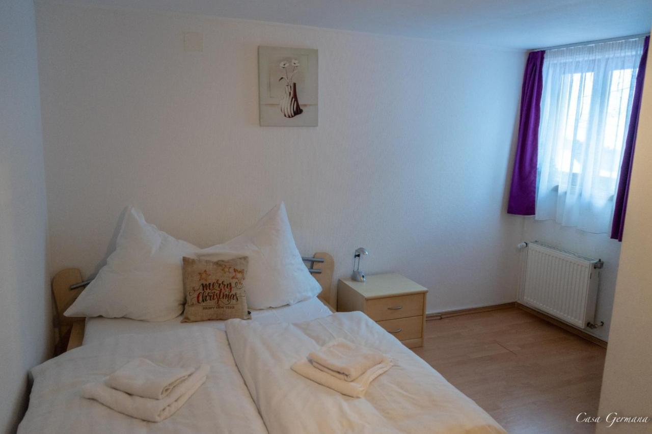 Casa Germana Hotel Lupeni  Eksteriør billede